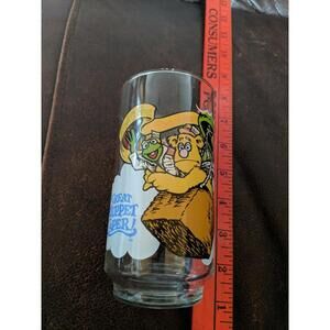 VINTAGE McDONALDS 1981 THE GREAT MUPPET CAPER DRINKING GLASS